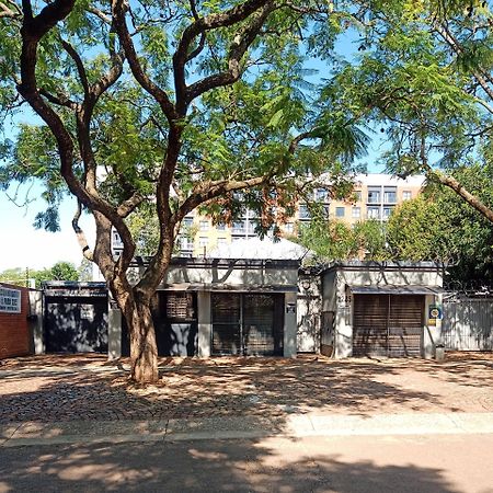 Accommodation@Park1285 Pretoria-Noord エクステリア 写真