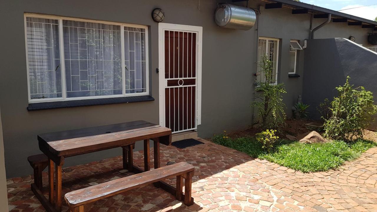 Accommodation@Park1285 Pretoria-Noord エクステリア 写真