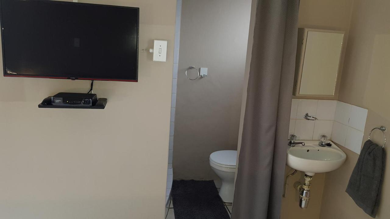 Accommodation@Park1285 Pretoria-Noord エクステリア 写真