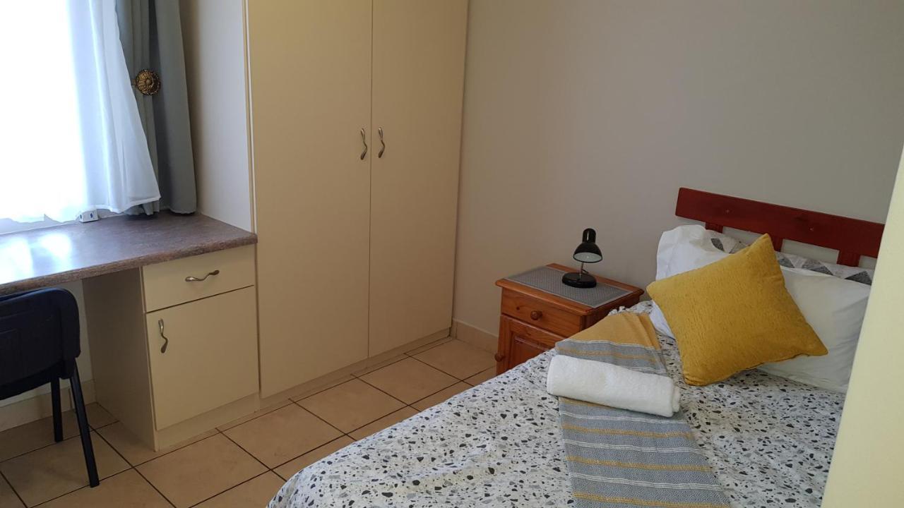 Accommodation@Park1285 Pretoria-Noord エクステリア 写真
