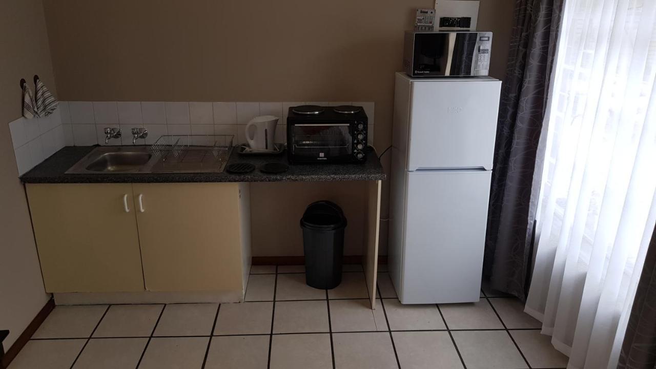 Accommodation@Park1285 Pretoria-Noord エクステリア 写真