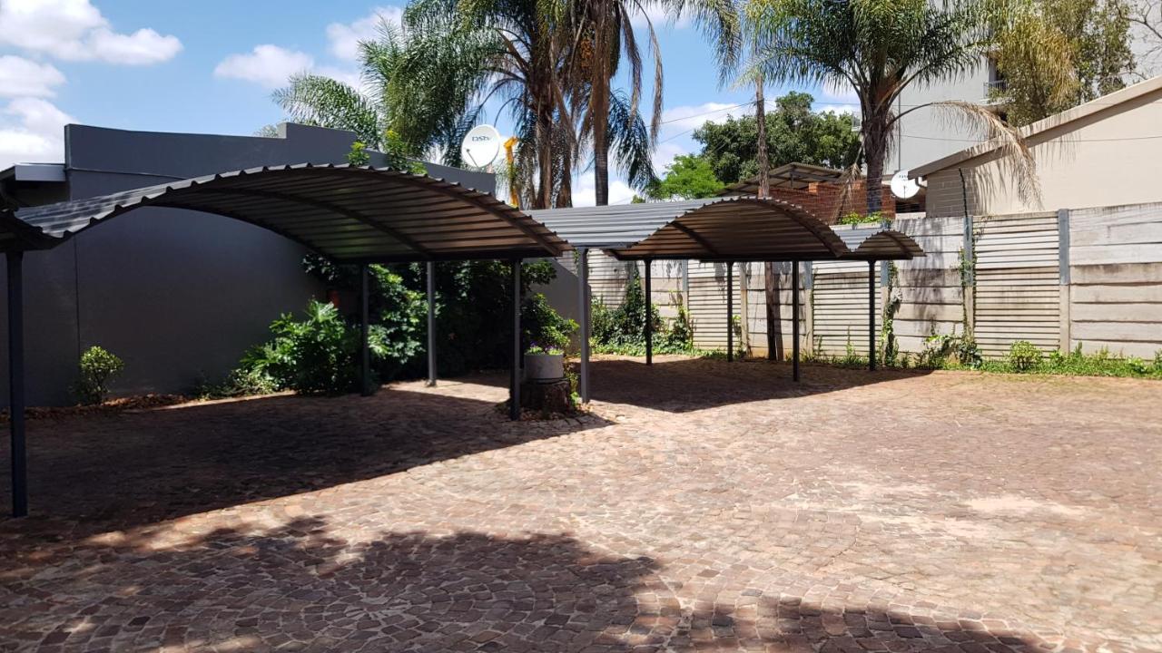 Accommodation@Park1285 Pretoria-Noord エクステリア 写真