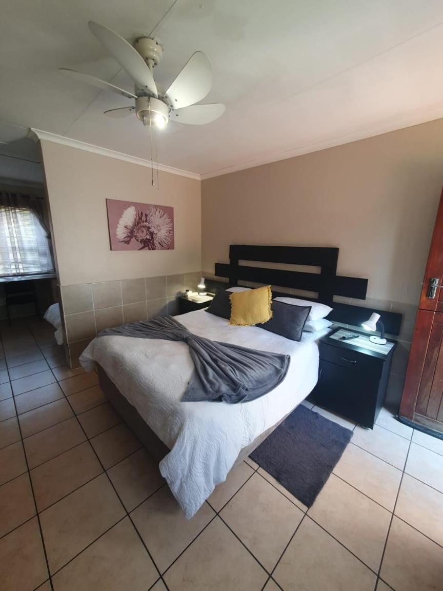 Accommodation@Park1285 Pretoria-Noord エクステリア 写真